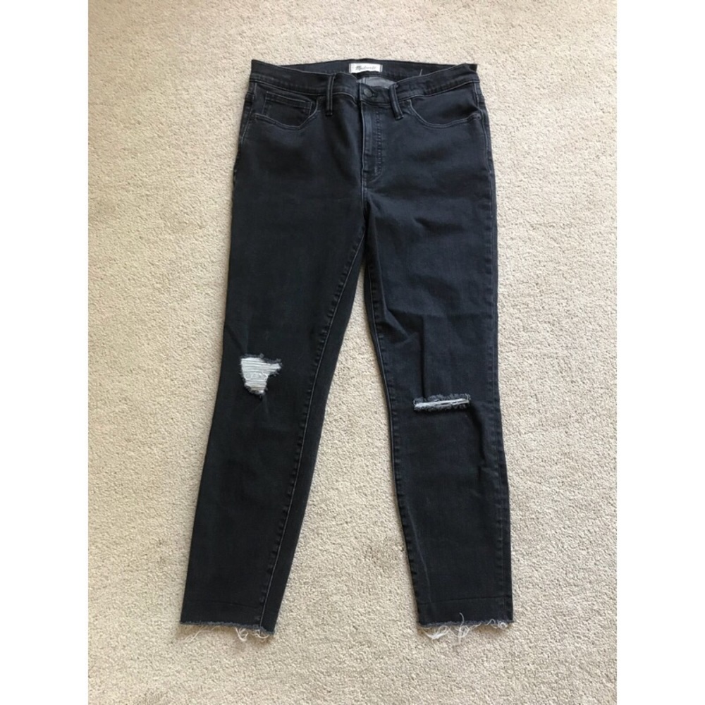 MADEWELL dark wash distressed skinnies size: 31